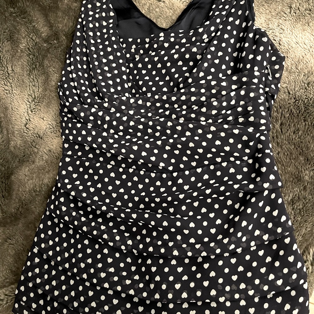 EXPRESS BLACK POLKA DOT AND
HEARTS TOP SZ XS